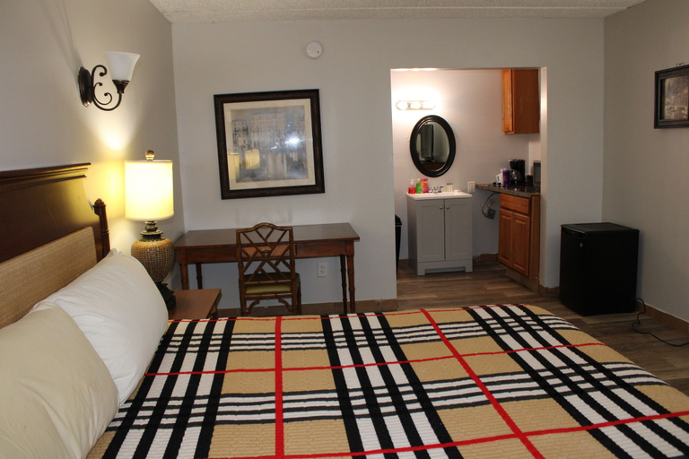 Others 5, ANS Inn & Suites, Winchester
