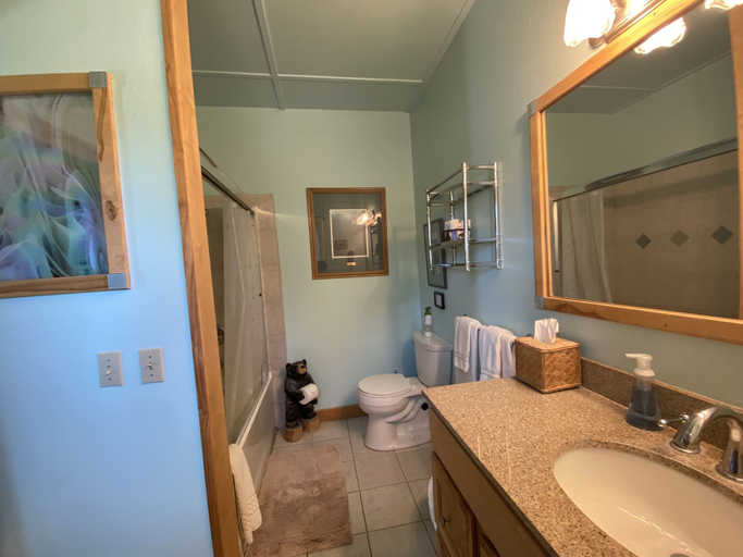 Bathroom 3, Pioneer Ridge B&B Inn, Matanuska-Susitna