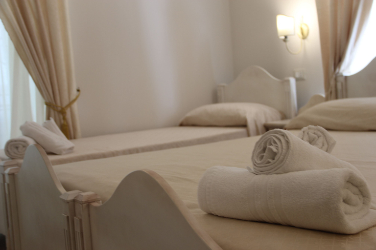 Bedroom 5, City Fair, Catania