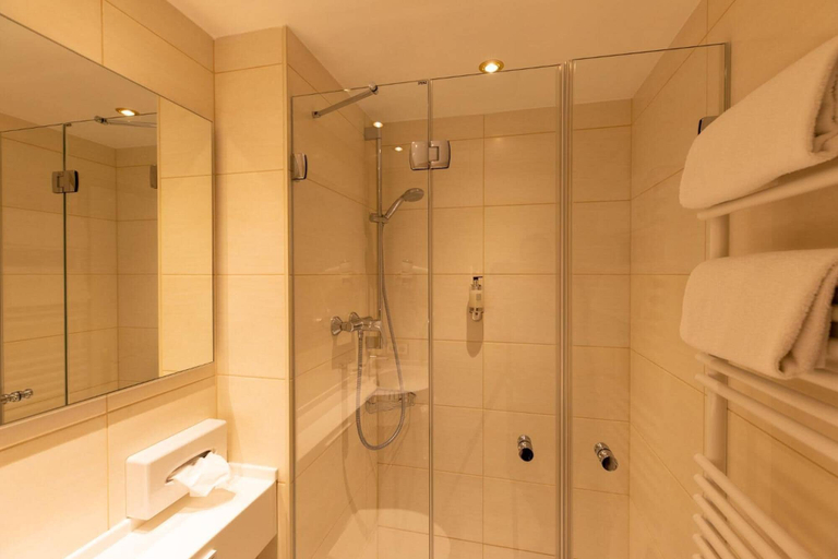 Bathroom 4, Parkhotel, Ravensburg