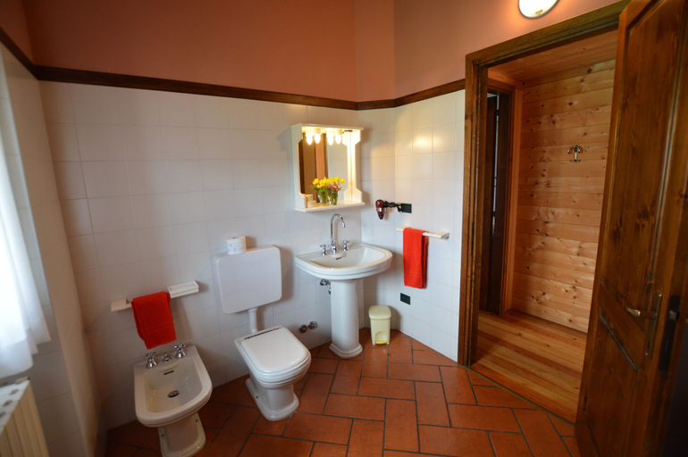 Bathroom 4, Villa Quattro Stagioni, Lecco