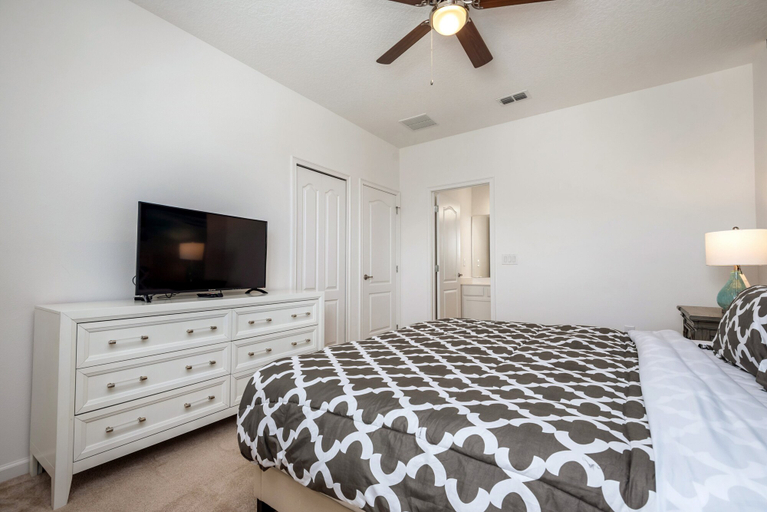 Bedroom 2, The Ultimate 10 Bedroom 8 Bathroom, Polk
