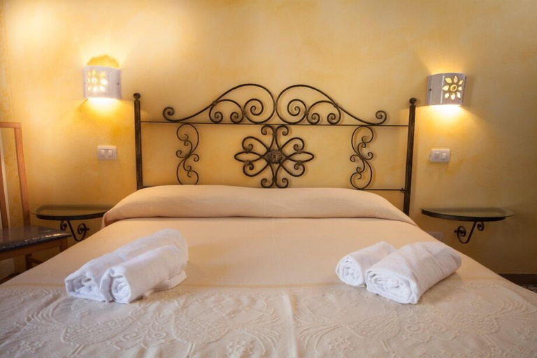 Bedroom 5, Su Ghindalu, Sassari