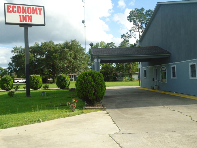Exterior & Views 1, Super 6 Inn, Lafayette