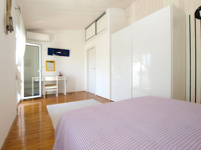 Bedroom 3, House 1823, Medulin