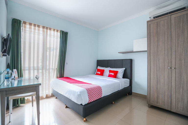 Bedroom 1, Oyo 1551 Studento Guest House, South Tangerang