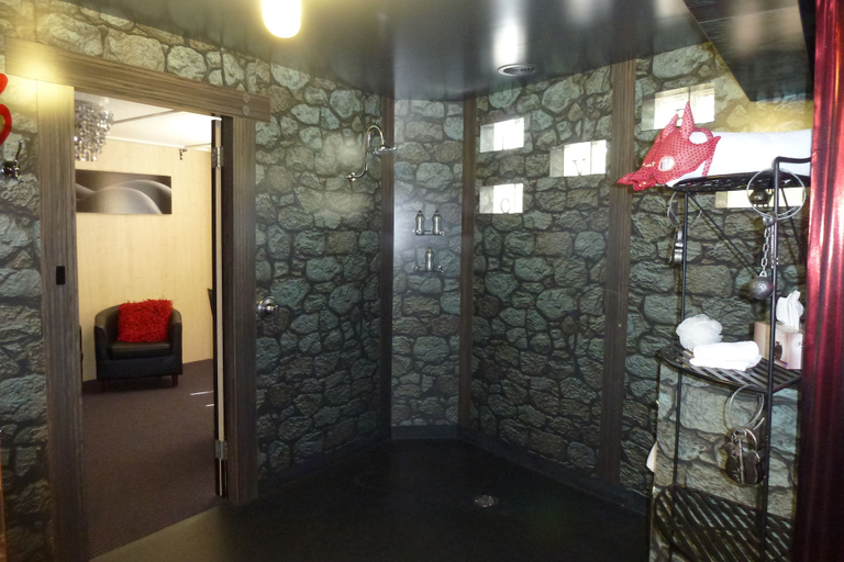 Bathroom 4, The Retreat at Froog-Moore Park, Tamworth Regional - Pt A