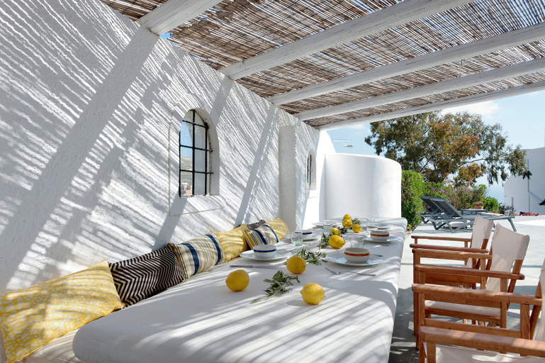 Food & Drinks 5, Christou Estate, South Aegean