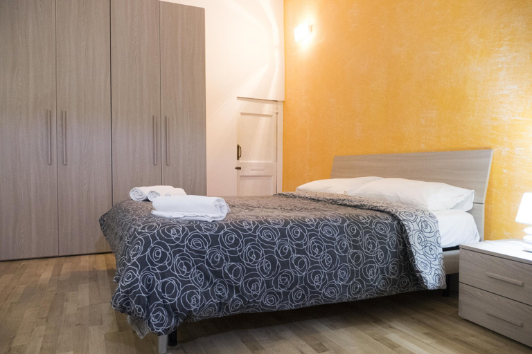 Room 4, Casa Bella University, Bologna