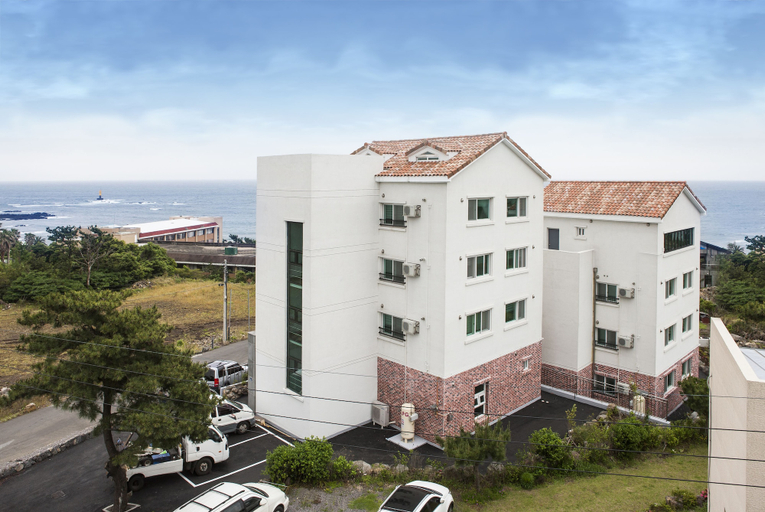 Exterior & Views 1, Jeju Aria Pension, Seogwipo