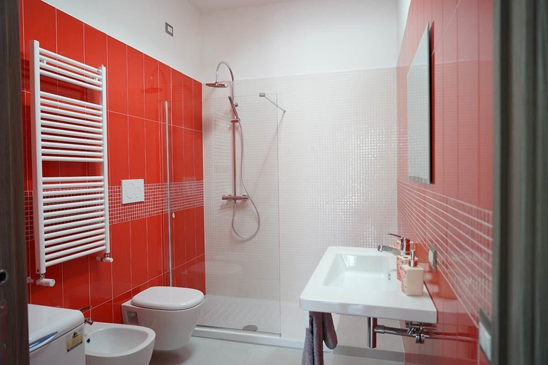 Bathroom 3, Tenuta Santa Maria, Foggia