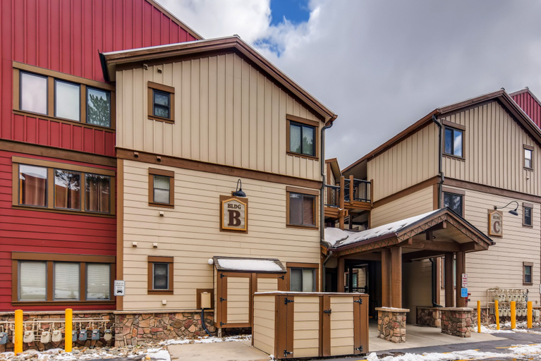 Exterior & Views 2, Park Place Condos by CRMR, Summit