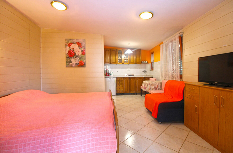 Bedroom 2, Apartment 1112, Fažana