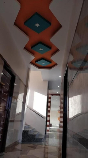 Others 5, Hotel Blue Stone, Viluppuram
