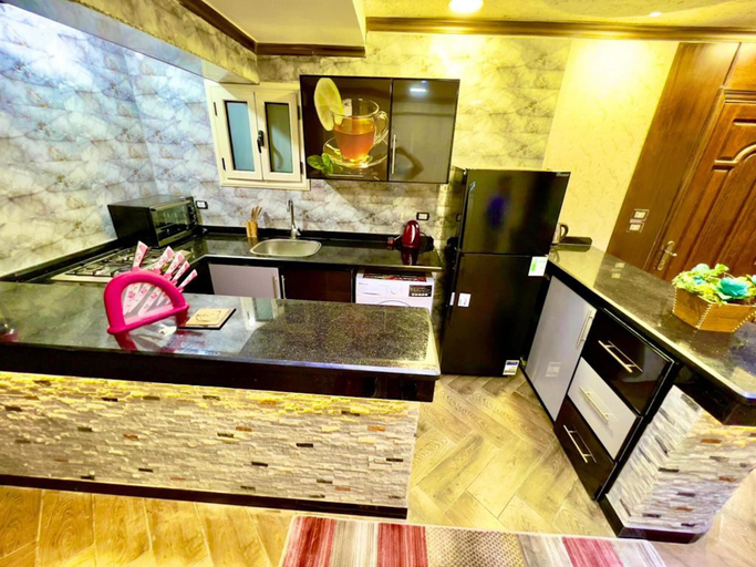 Others 5, Saraya's Apartment, Al-Muntazah