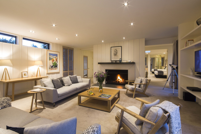 Others 5, Alpine Retreat, Queenstown-Lakes