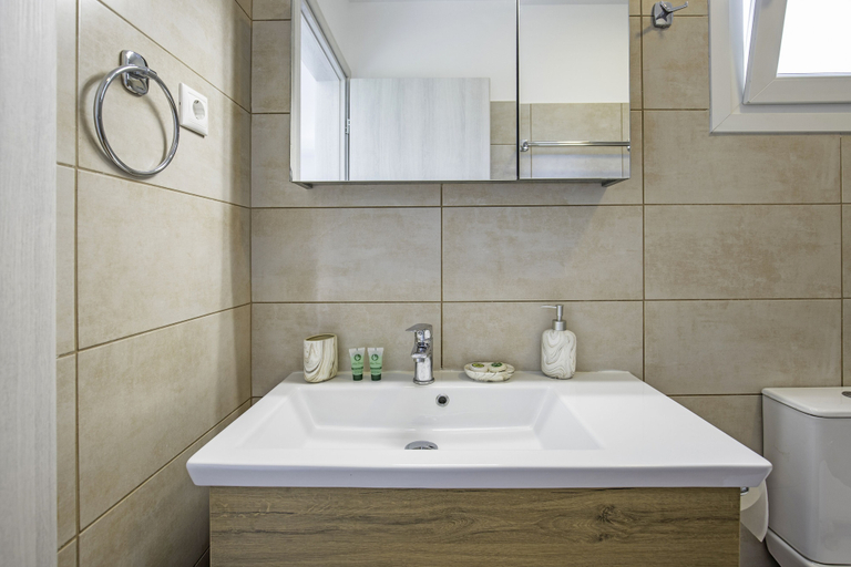 Bathroom 5, Sami Beach Hotel, Ionian Islands