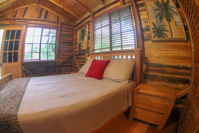 Bedroom 2, The Blue Mahoe Treehouse