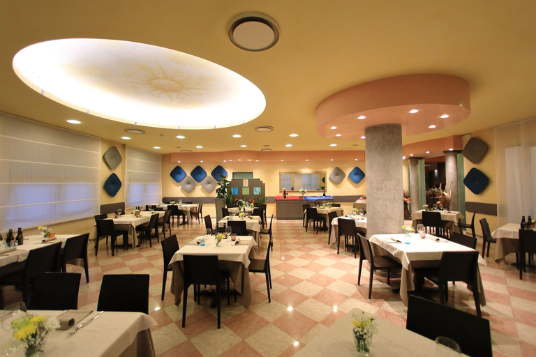 Food & Drinks 5, Eden, Verona