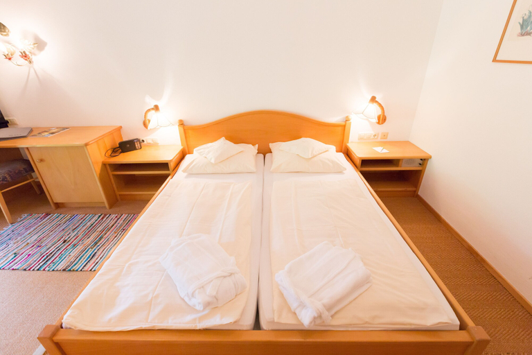 Bedroom 2, Landhotel Maiergschwendt by DEVA, Traunstein