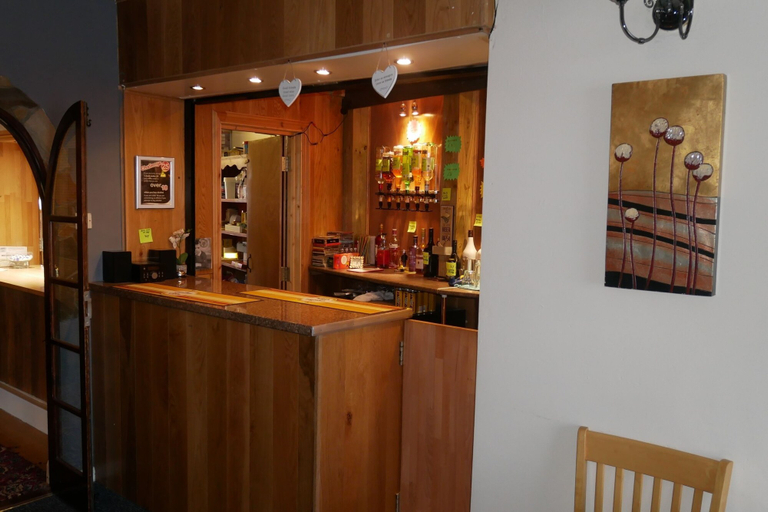 Food & Drinks