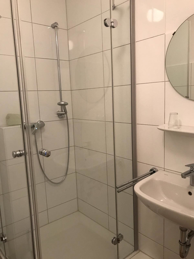 Bathroom 3, Kleine Möwe, Aurich