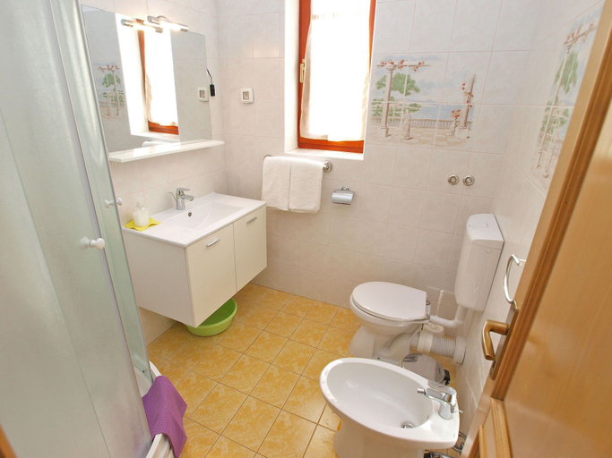 Bathroom 3, Apartment Zeljko 750, Medulin