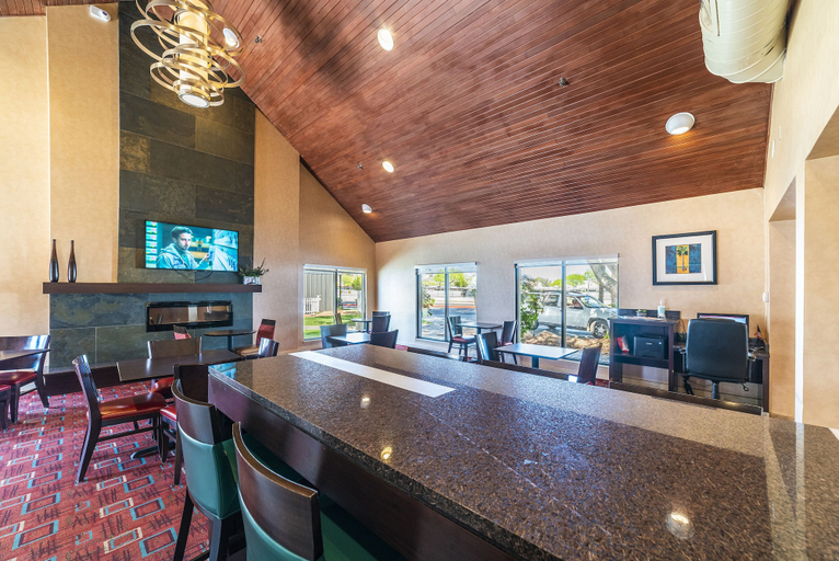 Food & Drinks 5, Metro Phx Apartments, Maricopa