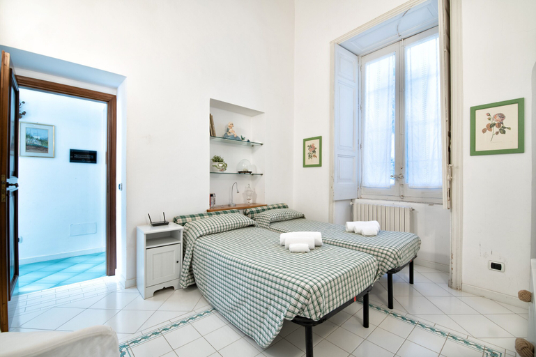 Bedroom 5, Lovely apartment with nice view in Amalfi center, Salerno