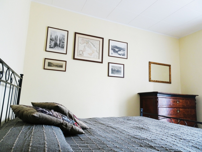 Bedroom 2, Villa Albonico, Como