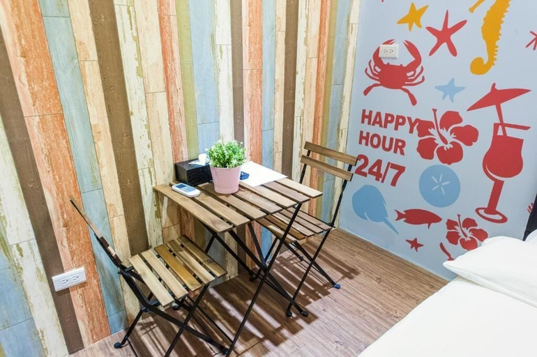 Others 5, X Square, Yilan