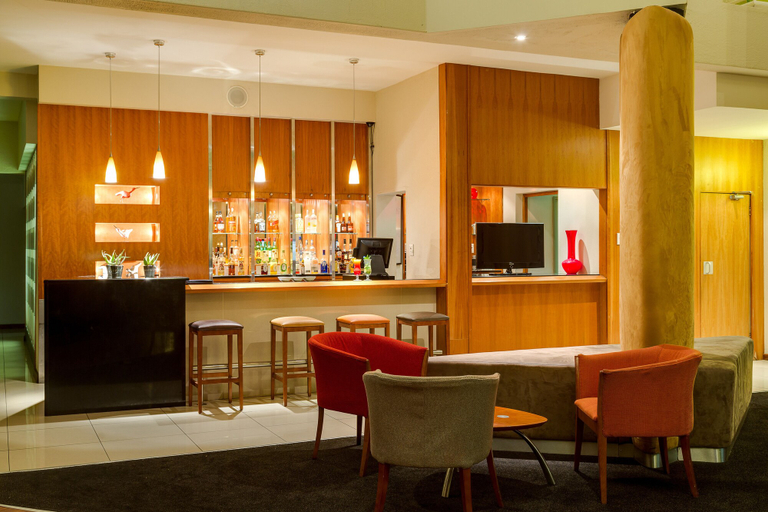 Food & Drinks 5, The Oasis, Siyanda