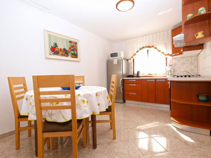 Others 5, Apartment 1482, Medulin