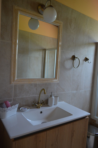 Bathroom 3, Casa Di lydia, Crete