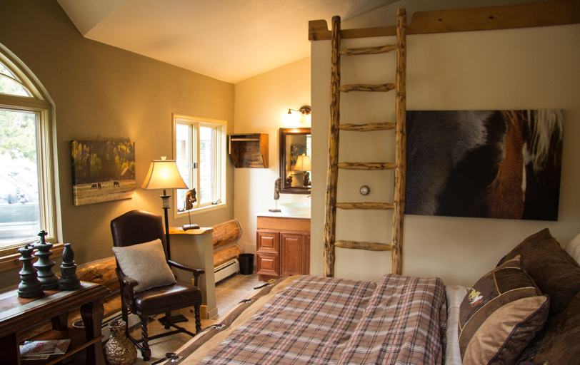 Bedroom 3, The Silver Lake Lodge, Clear Creek