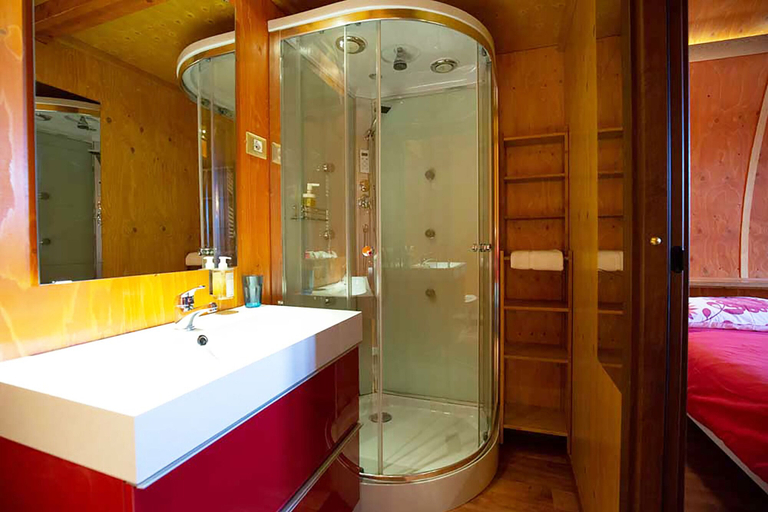 Bathroom 4, DalaiLama Village, Aosta