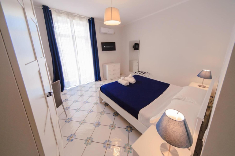Bedroom 2, Casa Adele b&b, Napoli