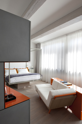 Bedroom 5, La Bandita Townhouse, Siena