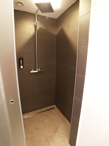 Bathroom 5, Planet Hotels One Adults Only +16, Baleares