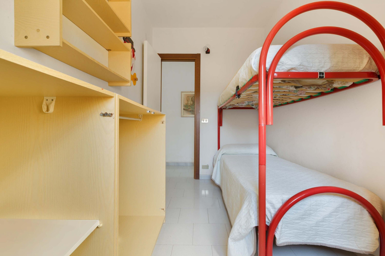Bedroom 4, Appartamento Canneto, Taranto