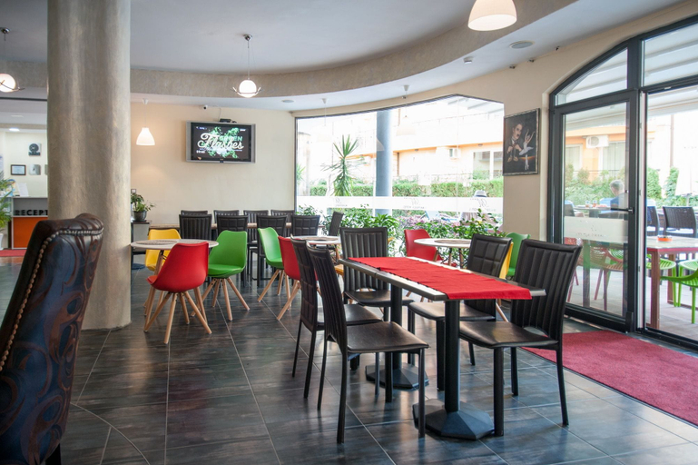 Food & Drinks 4, Mariner's Suites, Nesebar