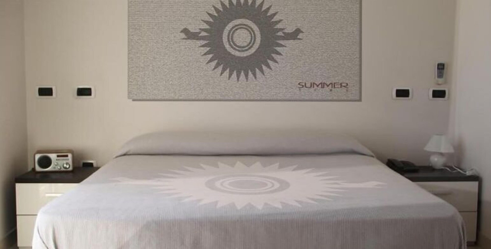 Bedroom 3, Hotel Summertime, Oristano