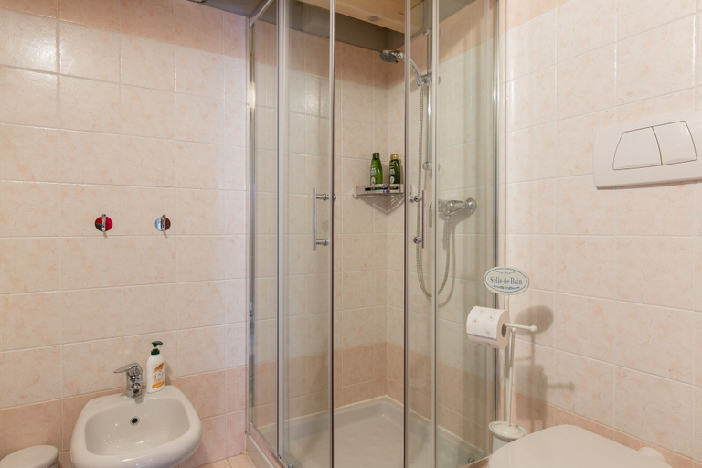 Bathroom 2, Campofiore 28, Verona