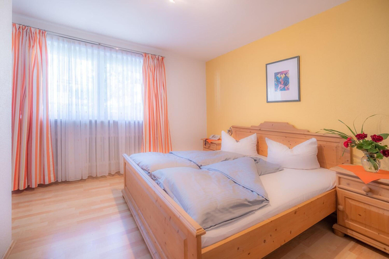 Bedroom 4, Landhotel Weißer Hahn, Donau-Ries