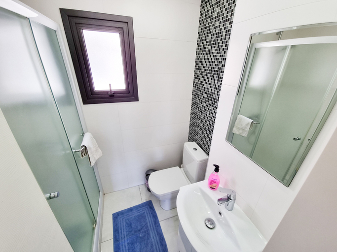 Bathroom, Happy Homes Paradise, Larnaca