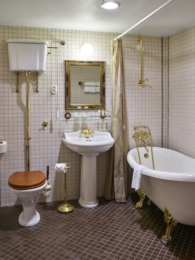 Bathroom 5, Fretheim Hotel, Aurland