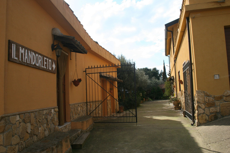 Exterior & Views 2, Il Mandorleto, Enna