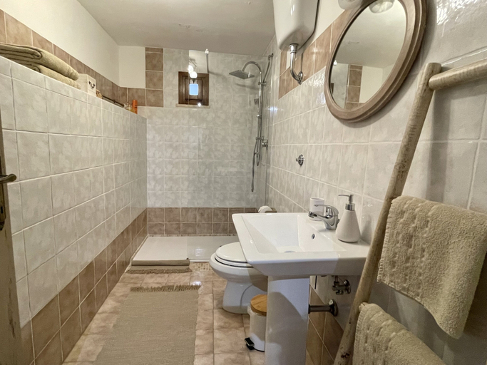 Bathroom 5, Home Sweet Home, Roma