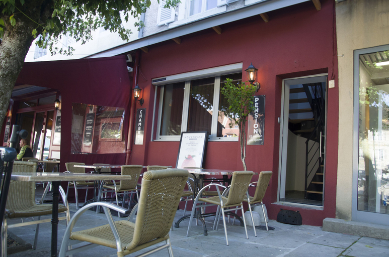 Exterior & Views 2, Aux Platanes, Jura
