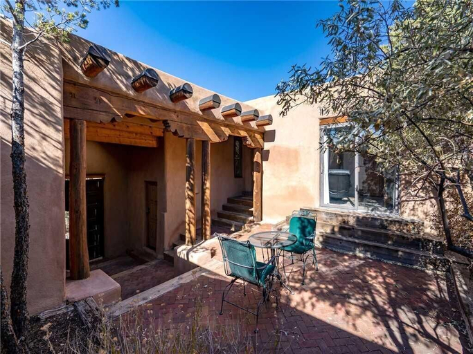 Exterior & Views 2, Mitchells East Side - Three Bedroom Home, Santa Fe